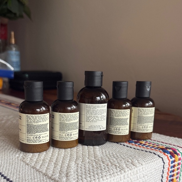 Le Labo Skincare Set - Black and Brown - Picture 3 of 3
